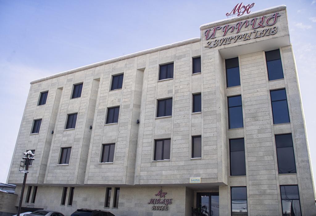 Mirage Hotel Erivan Exterior foto