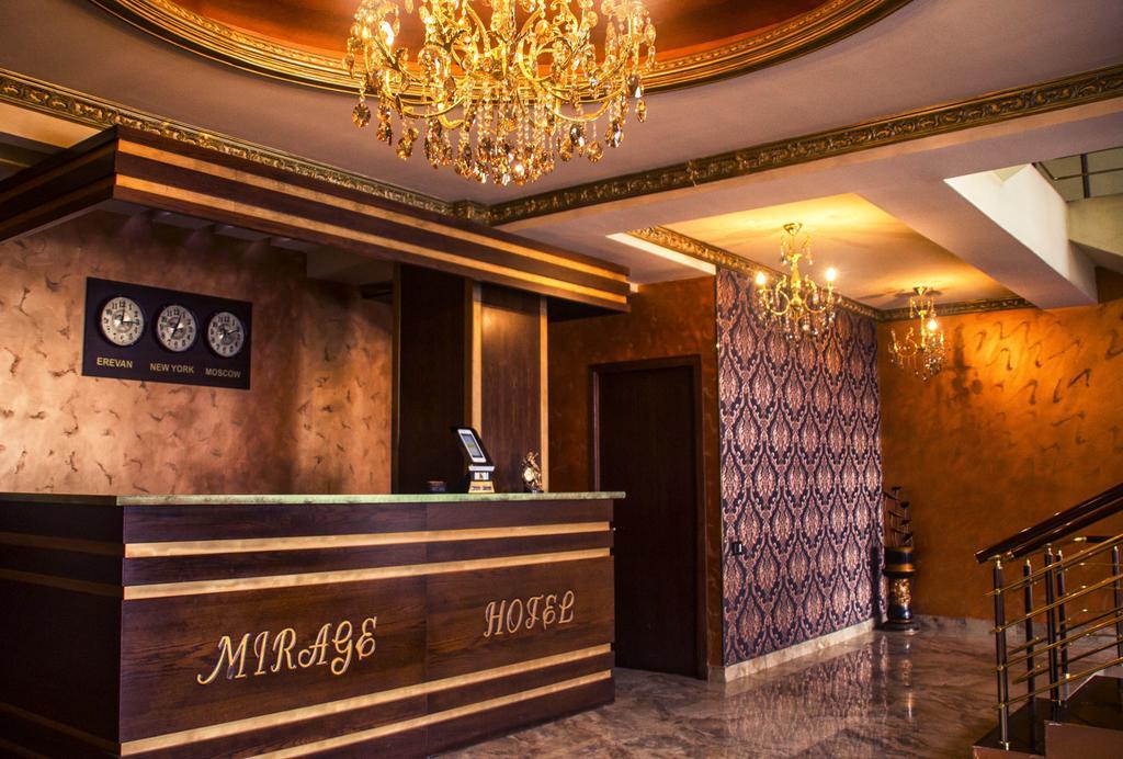 Mirage Hotel Erivan Exterior foto